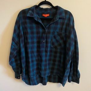 Cropped Plaid Oversized Shirt 🍁